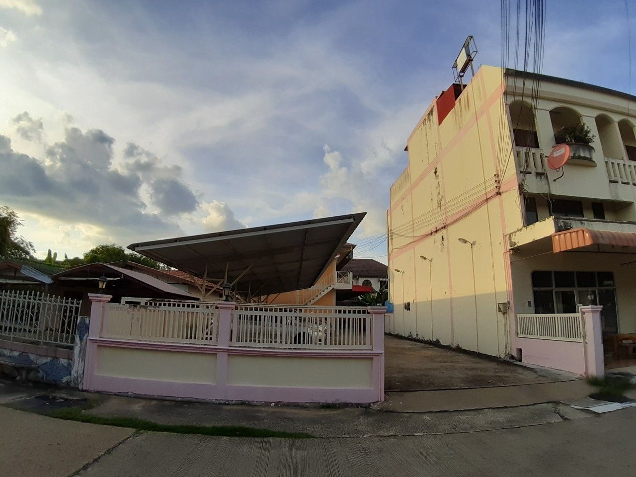 รูปภาพเพิ่มเติม ห้องเช่าอรชร-2-ใกล้ตลาดเจริญศรี-รร.ลือคำหาญ-รพ.ค่ายสรรสิทธิ์ - ลำดับที่ 2