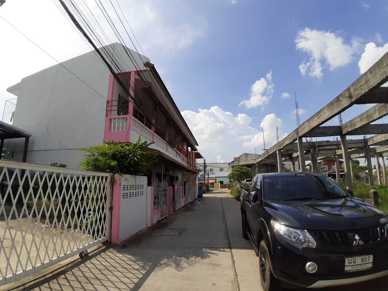 รูปภาพเพิ่มเติม บ้านพักปัญญาดี-ห้องพัดลม-ใกล้ม.ราชภัฏ-เอสเค-เนวาด้า - ลำดับที่ 3