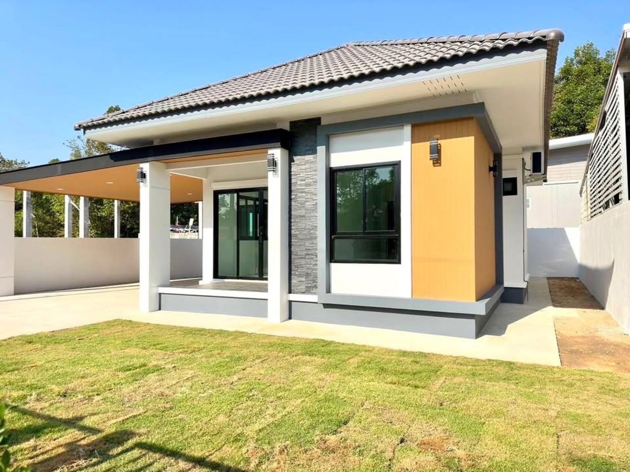 รูปภาพเพิ่มเติม ขายบ้านใหม่ใกล้ขนส่ง - ลำดับที่ 3