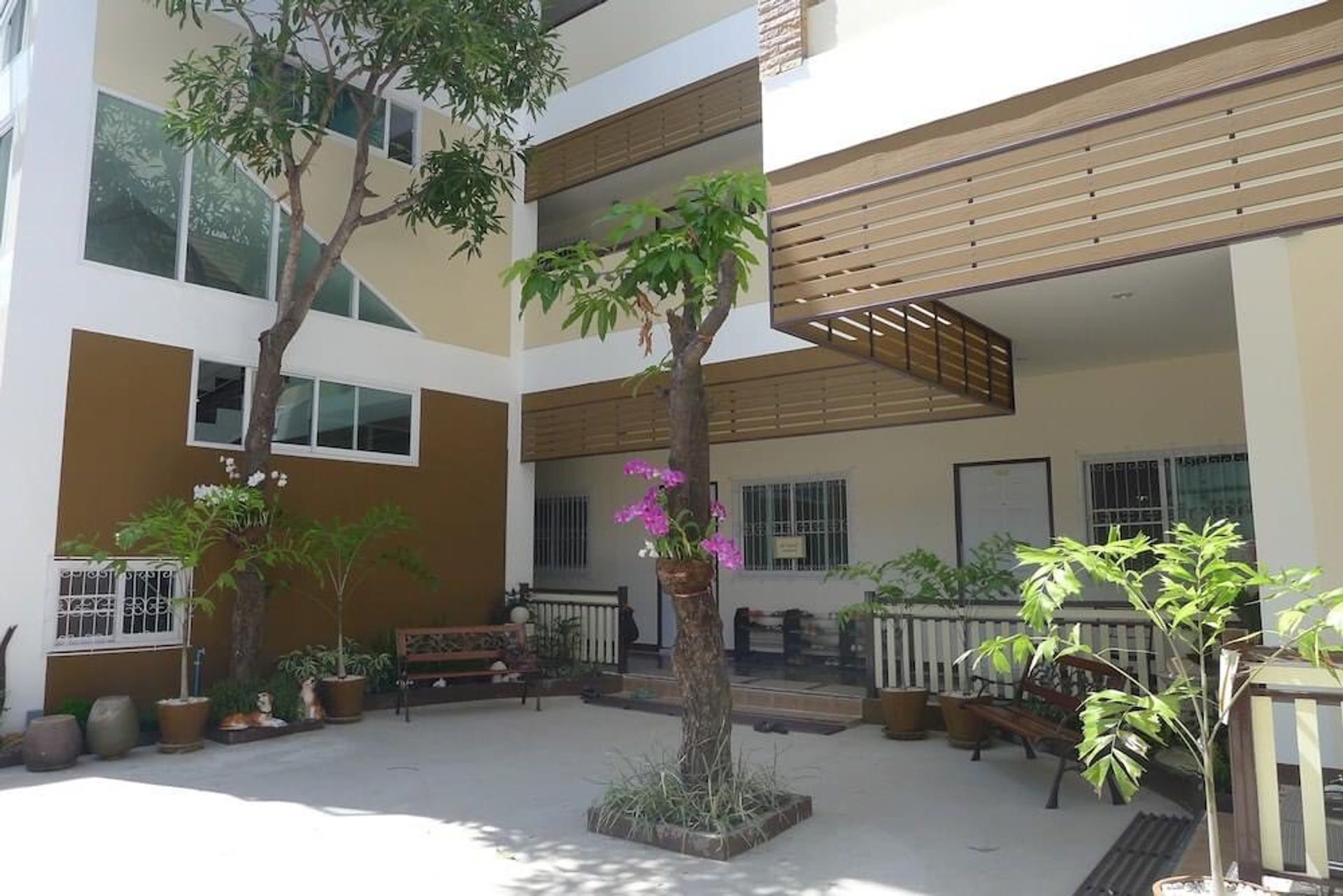 รูปภาพปก ศรีสายทอง-อพาร์ทเม้นท์ - Srisaytong-Apartment-หอพักขอนแก่น-ใกล้แฟรี่พลาซ่า