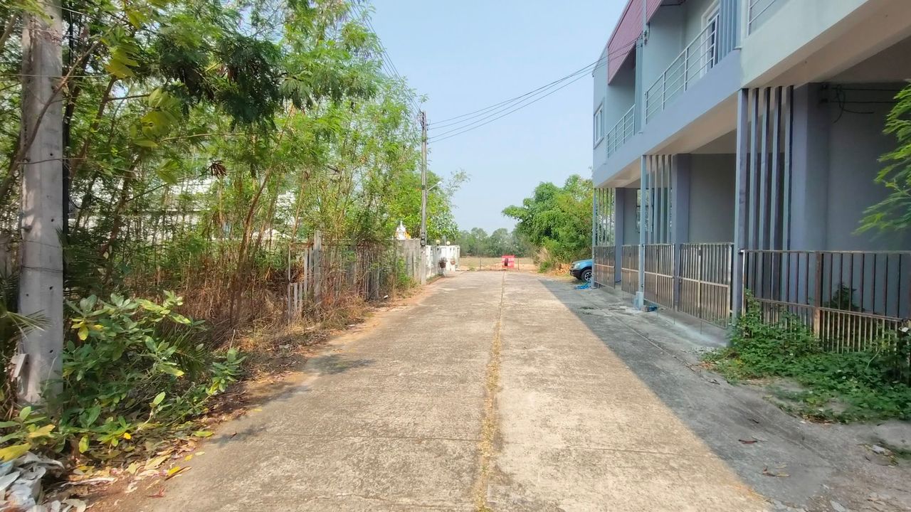 รูปภาพเพิ่มเติม ขายที่ดินนำเสนอที่ดิน-สวยๆ-ใกล้โรบินสัน-ใกล้แยกโรบินสัน - ลำดับที่ 4