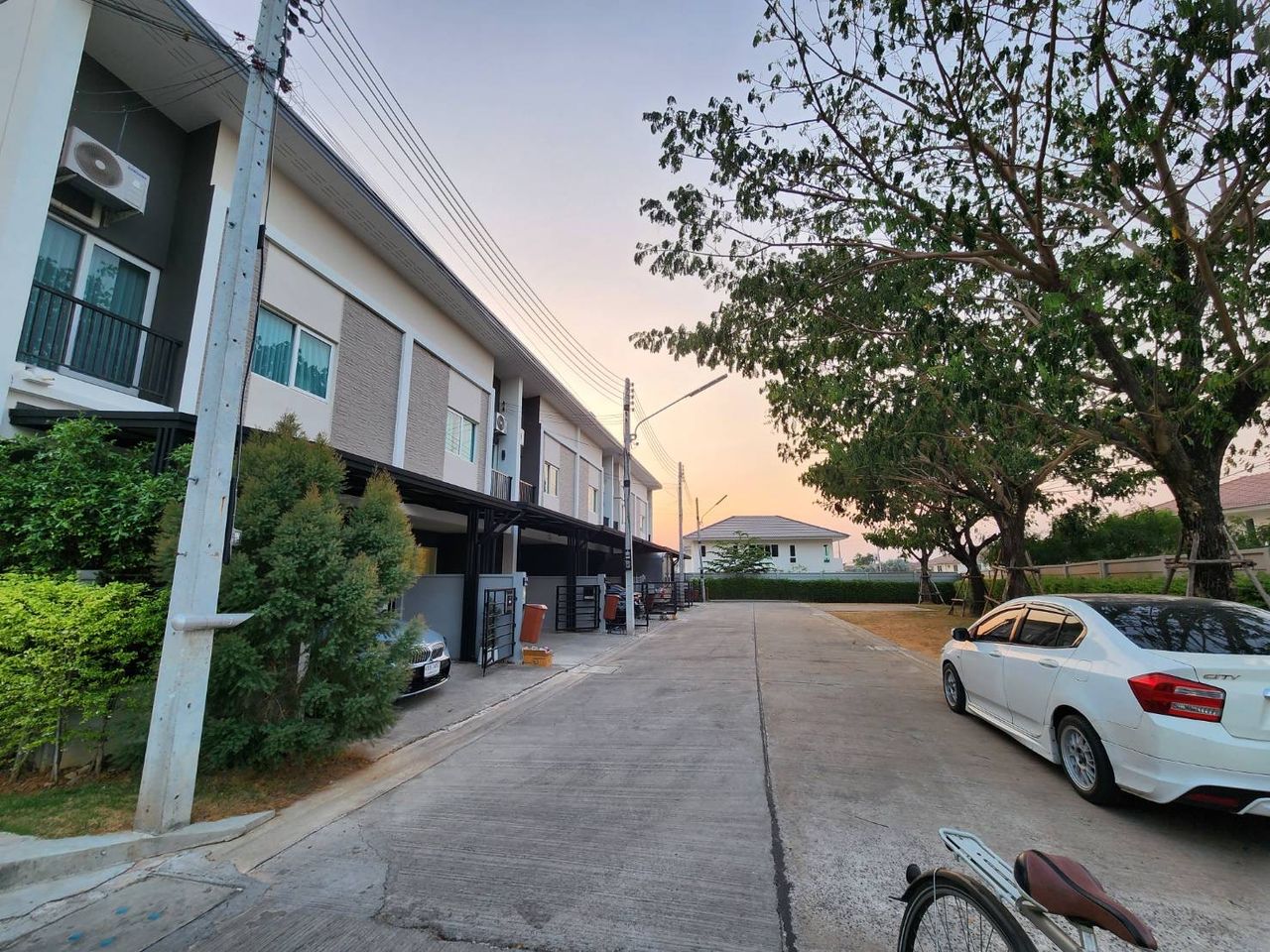 รูปภาพเพิ่มเติม Ton508-บ้านเช่าหมู่บ้าน-อภิทาวน์ - ลำดับที่ 2