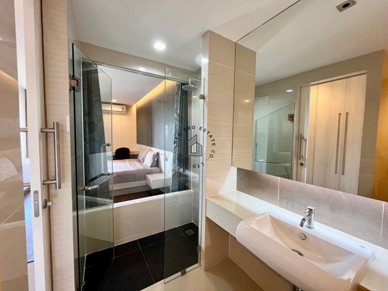 รูปภาพเพิ่มเติม ให้เช่าคอนโด-ระดับ-luxury-1ห้องนอน-1ห้องน้ำ-ที่จอดรถ110เปอร์เซ็นต์-รปภ.24ชม.-เฟอร์นิเจอร์ครบ-พร้อมอยู่ - ลำดับที่ 11
