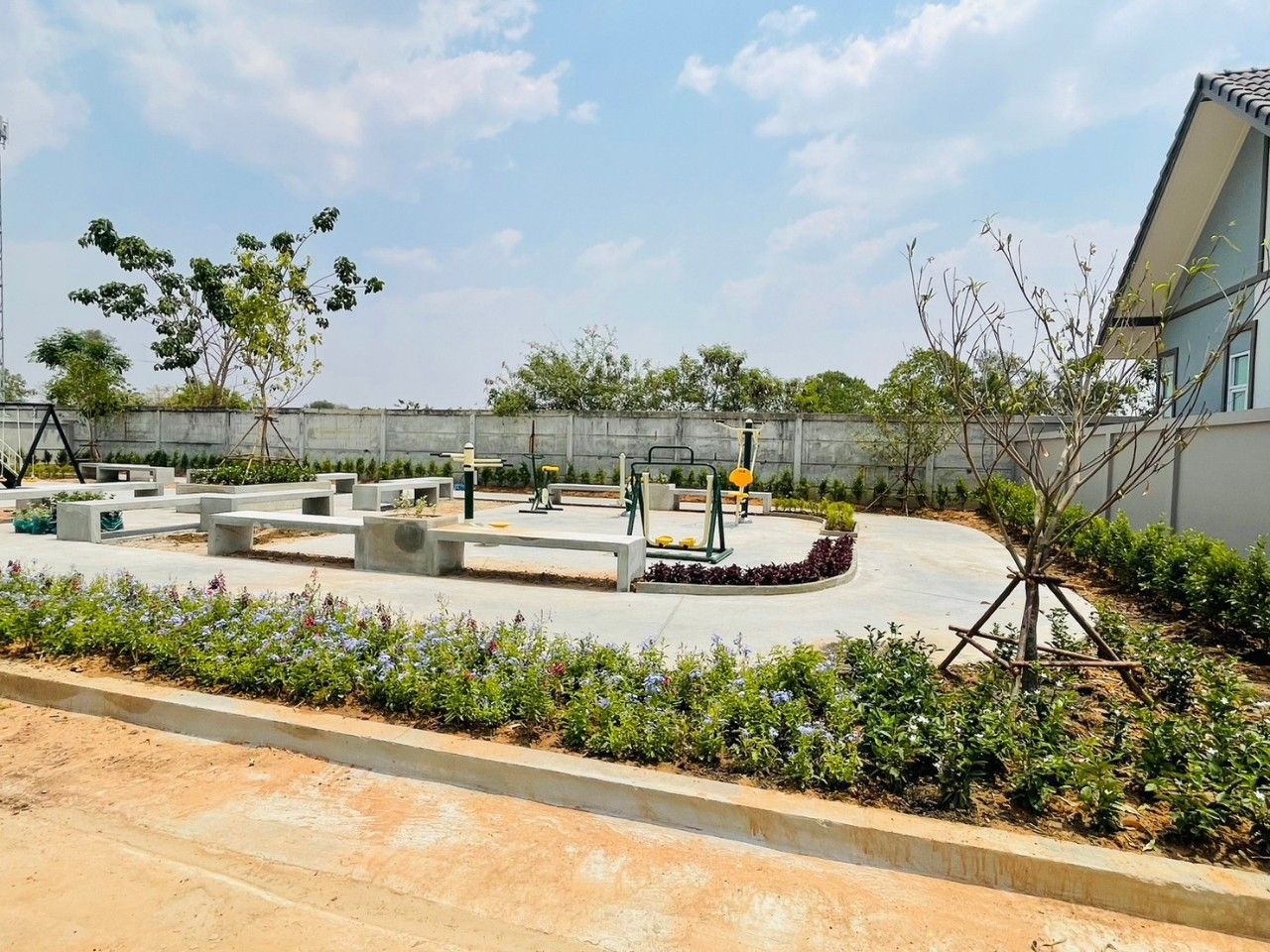 รูปภาพเพิ่มเติม หมู่บ้านเดอะเซอเคิล สุรินทร์ โรบินสัน - ลำดับที่ 19