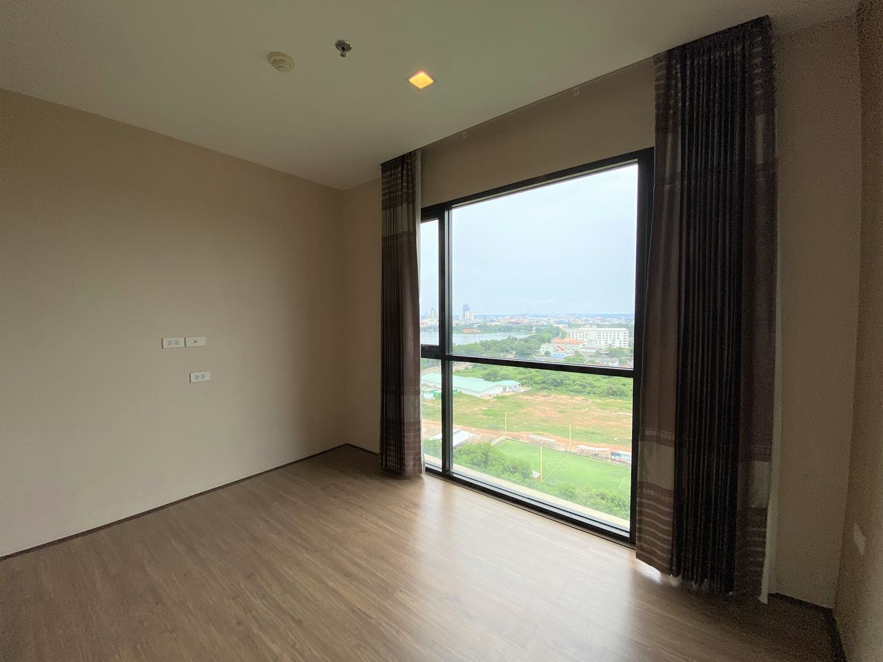 รูปภาพเพิ่มเติม ให้เช่าคอนโด-ระดับ-Luxury-ขนาด-69-ตร.ม-ใจกลางเมืองขอนแก่น-เฟอร์ครบ-พร้อมอยู่ - ลำดับที่ 10