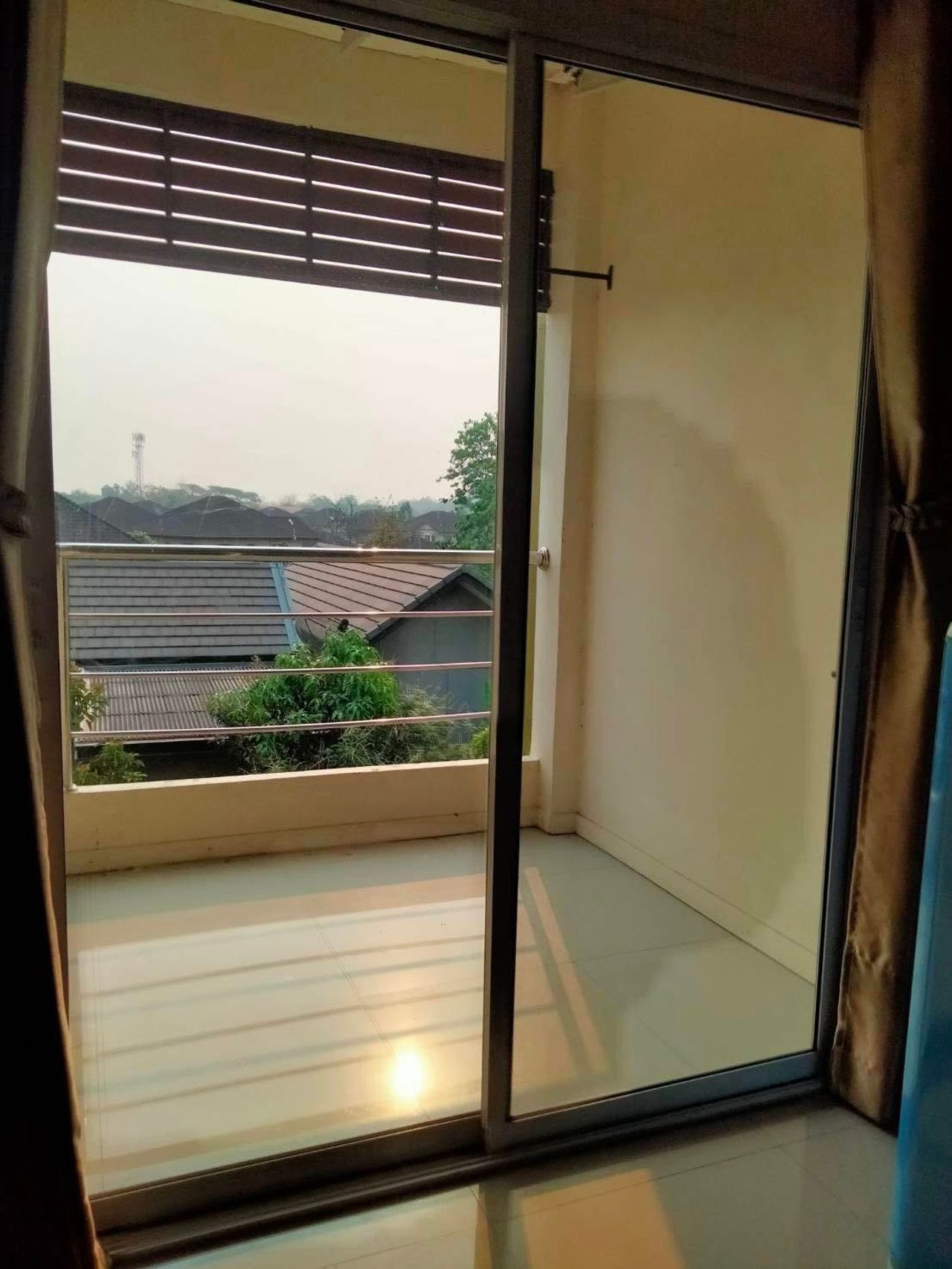 รูปภาพเพิ่มเติม หอพัก-ลา-เมซอง - La-Maison - ลำดับที่ 2