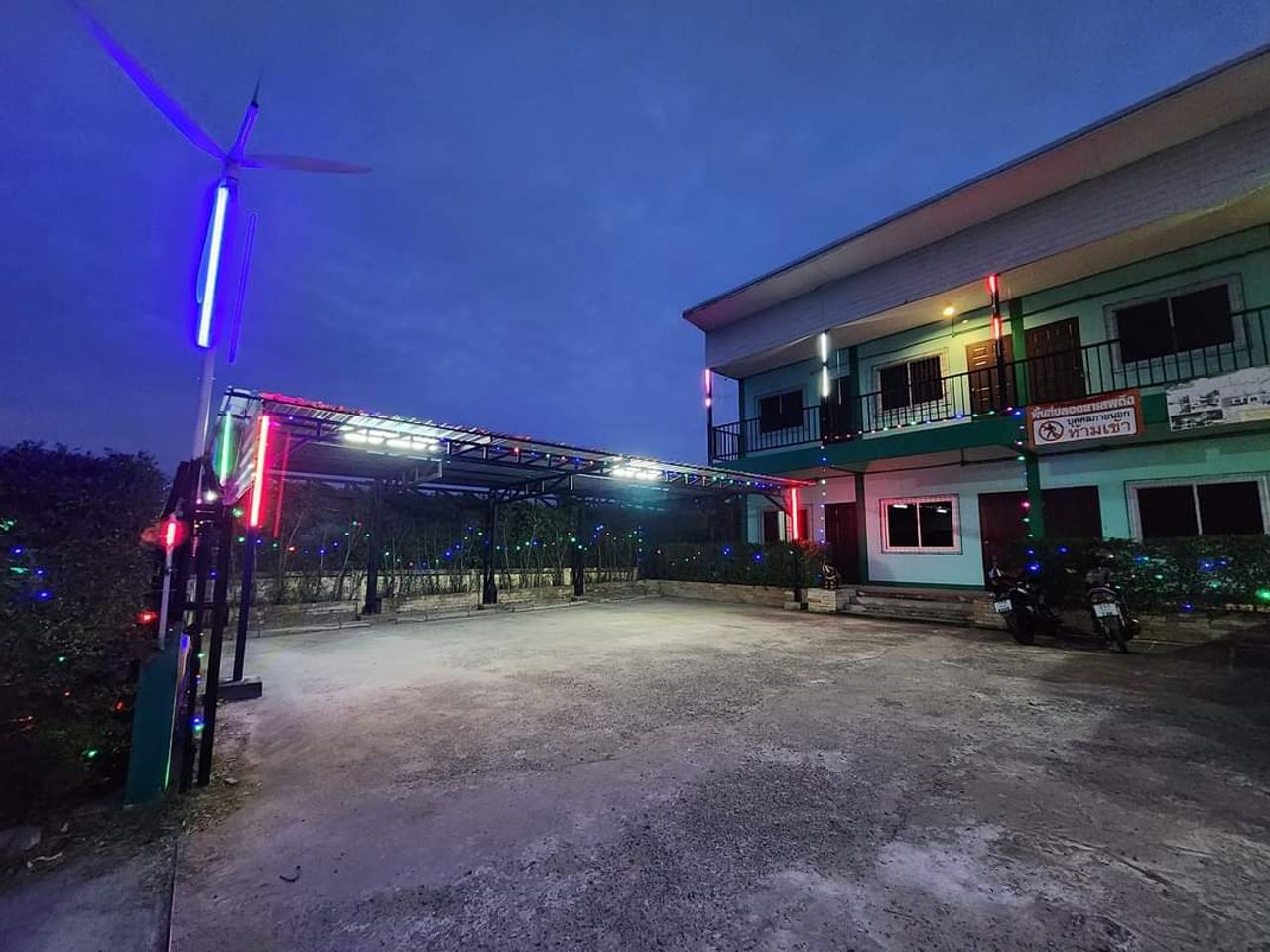 รูปภาพเพิ่มเติม ห้องพักบ้านดวงจันทร์ - surinbandongjan - ลำดับที่ 8