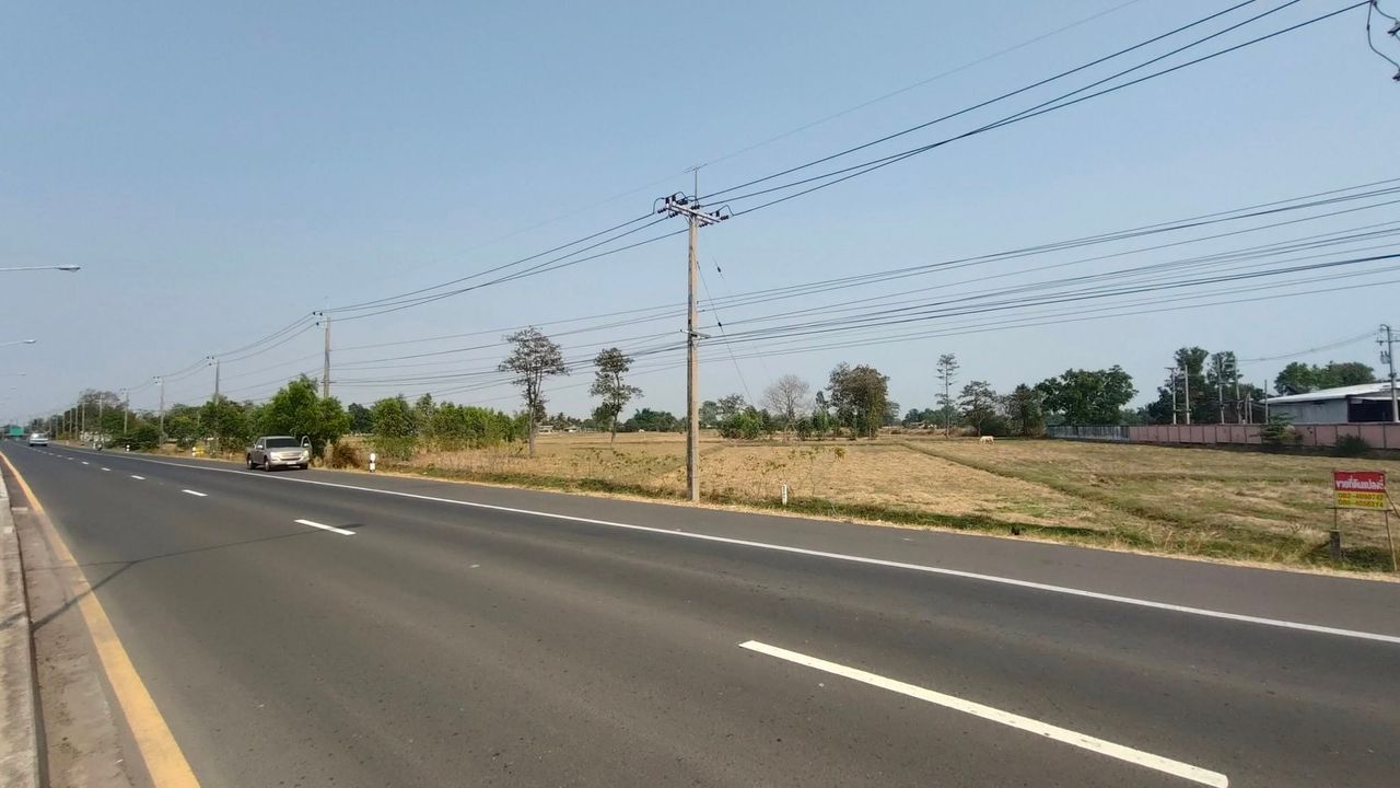 รูปภาพเพิ่มเติม ขายที่ดินติดถนน-226-ศีขรภูมิ-สำโรงทาบ-ใกล้ปั๊มน้ำมัน-ปตท.-บ้านกะลัน-ไร่ละ1.2ลบ. - ลำดับที่ 3