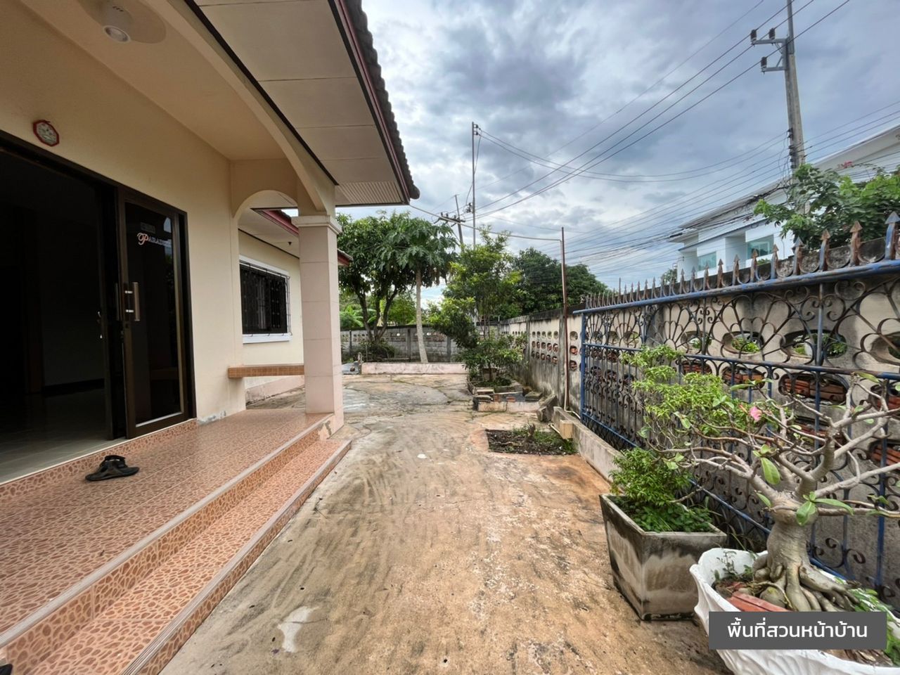 รูปภาพเพิ่มเติม ให้เช่าบ้านชั้นเดียว-4-ห้องนอน-หลังใหญ่-พร้อมตกแต่ง-บ้านสินสุข-โนนม่วง-หลัง-มข. - ลำดับที่ 19