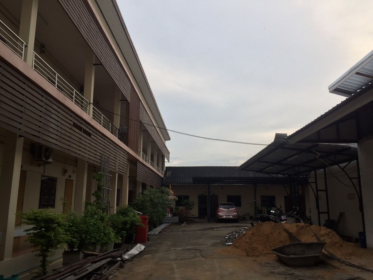 รูปภาพเพิ่มเติม หอพักหญิงยงรักษ์-ใกล้เรือนจำกลาง-รร.เบญจะมะมหาราช-เซ็นทรัล-ร้านข้าวต้มสันติ - ลำดับที่ 5