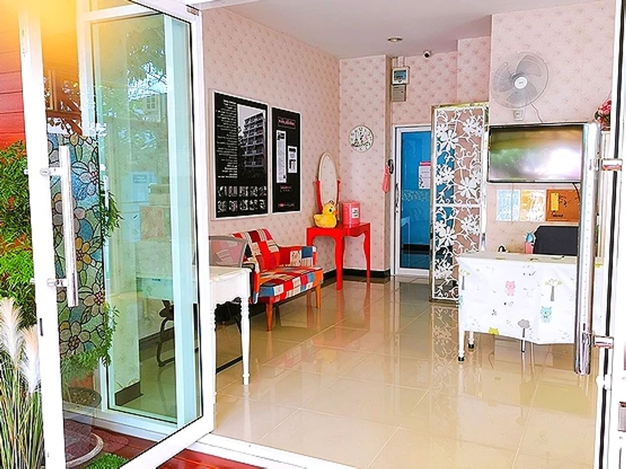 รูปภาพเพิ่มเติม บ้านสีชมพู-หอหญิง - Baan-See-Chompoo - ลำดับที่ 2