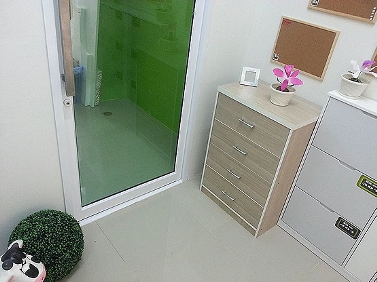 รูปภาพเพิ่มเติม ห้องพักสตรี-Bangsaen-Room - Bangsaen-Room - ลำดับที่ 4