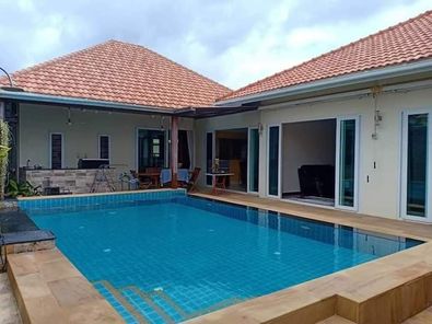 House for rent with swimming pool 3 bedroom 3 bathroom in Ban Chang Rayong